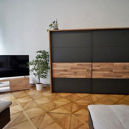 Truhlarska 4 Apartment Praga Esterno foto