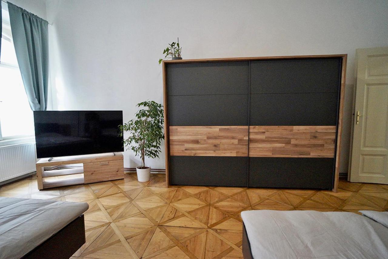 Truhlarska 4 Apartment Praga Esterno foto